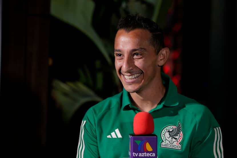 El volante mexicano Andrés Guardado participa en un día de medios de la selección en Carson,...