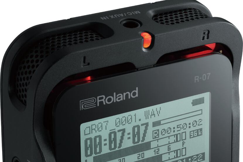 Roland R-07 High Resolution Audio Recorder