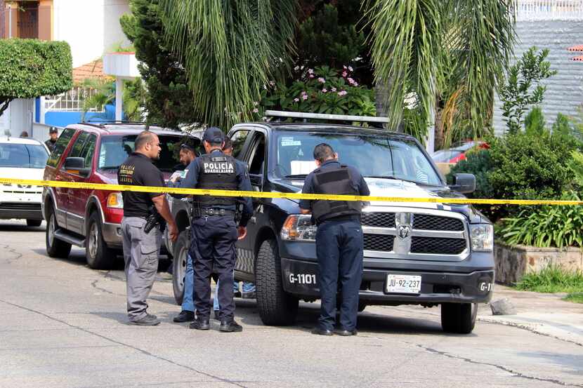 Autoridades del Estado de México atienden el llamado de haber encontrado varios cuerpos.