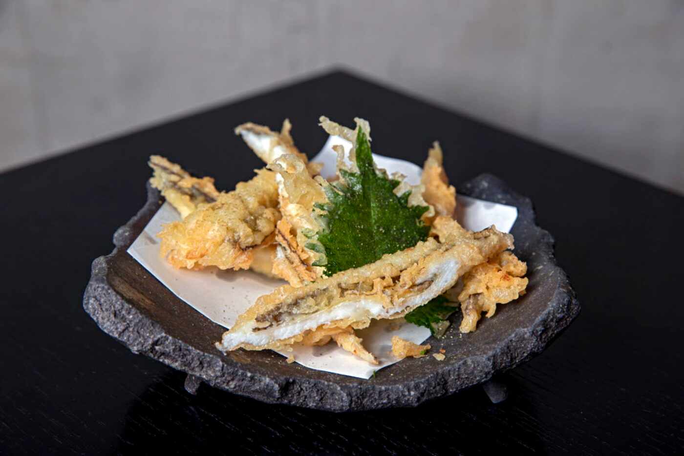 Morning-cured eel tempura at Tei-An 
