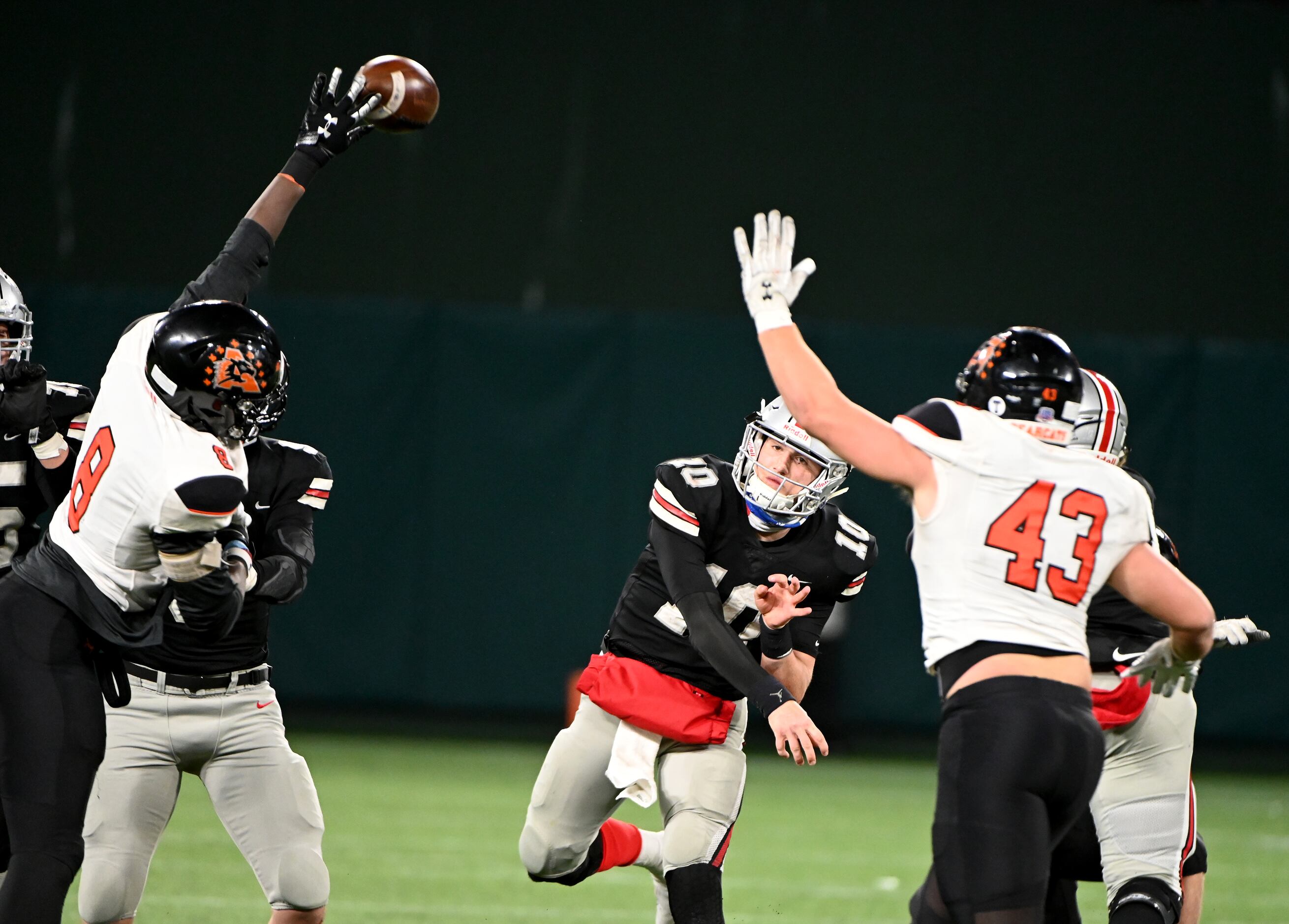 Lovejoy RW Rucker (10) has his pass deflected by Aledo’s Chris Wright (8) in the second half...