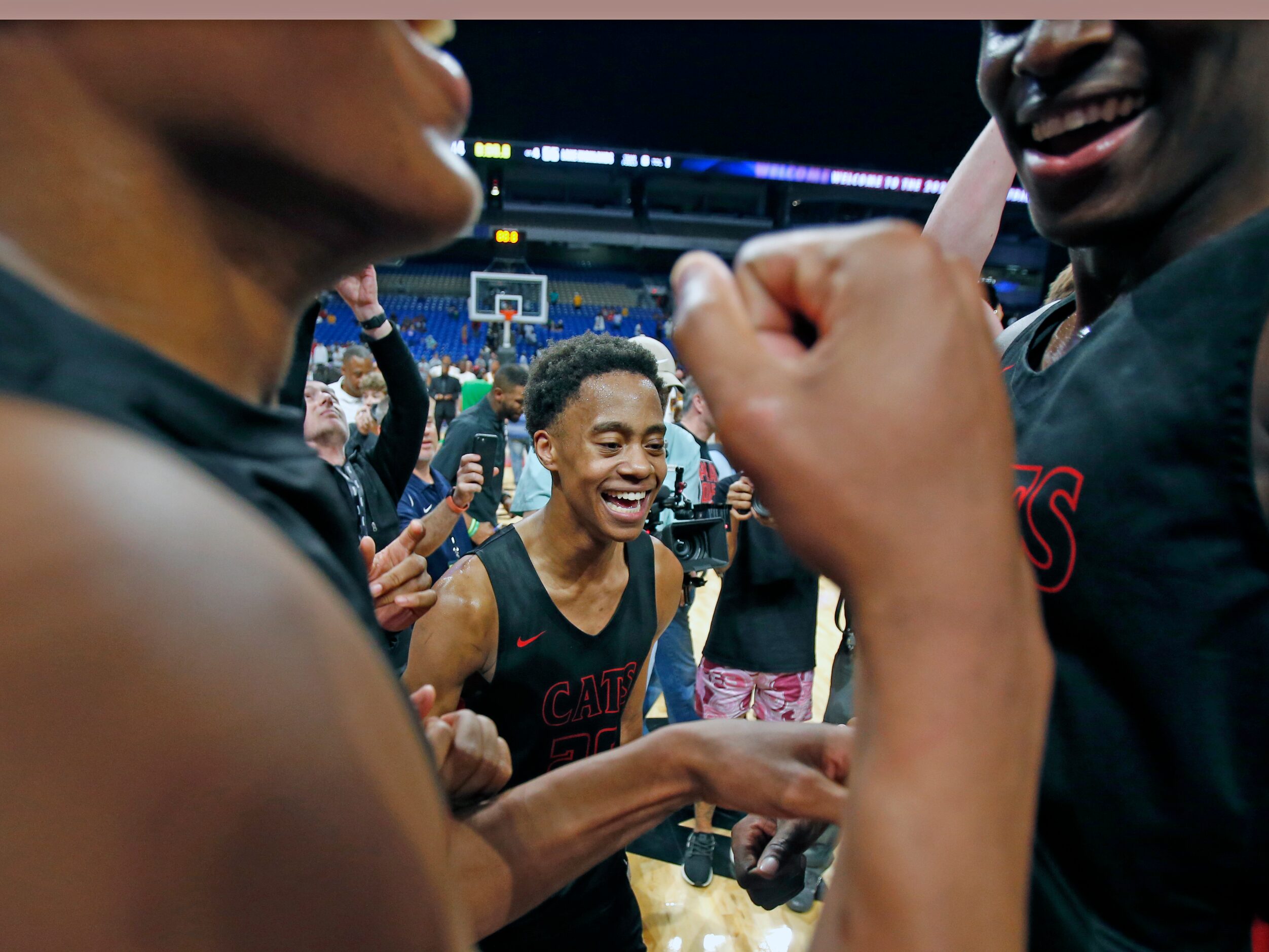 Lake Highlands Tre Johnson (20), MVP, celebrates with the rest of the team. Lake Highlands...