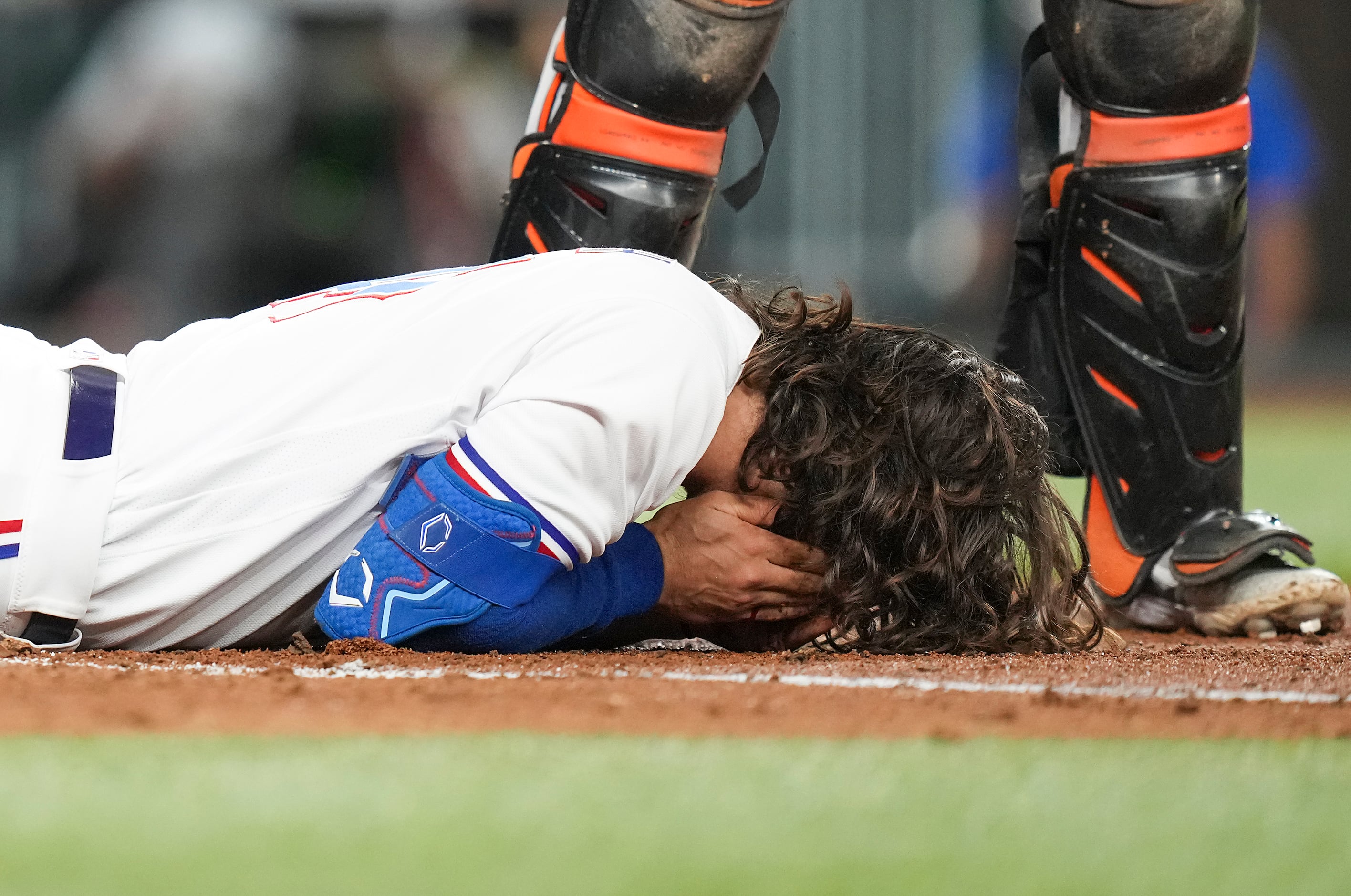 Watch: Rangers OF Josh Smith exits game vs. Orioles after being hit