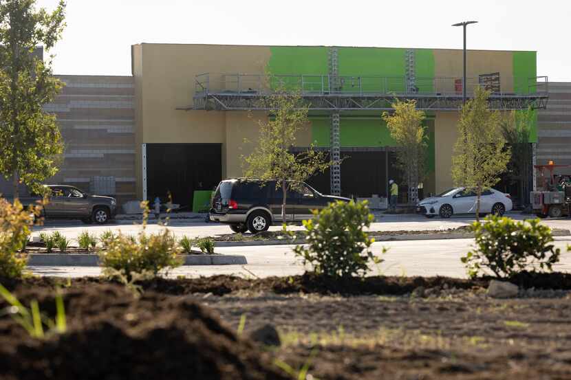 The new Kohl’s under construction in Plano across Preston Road from the H-E-B supermarket...