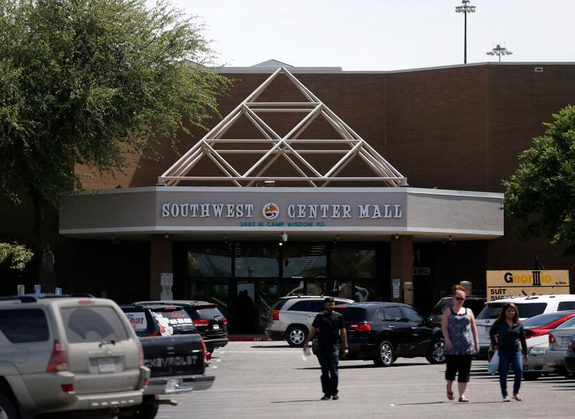  There are still 100 businesses in Southwest Center Mall, its owner says. (Rose Baca/Staff...