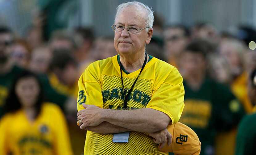  Ken Starr waited to run onto the field before a football game at Baylor University's McLane...
