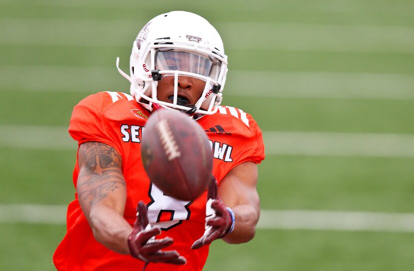 Mississippi State's Fred Ross practices for Saturday's Senior Bowl NCAA college football...