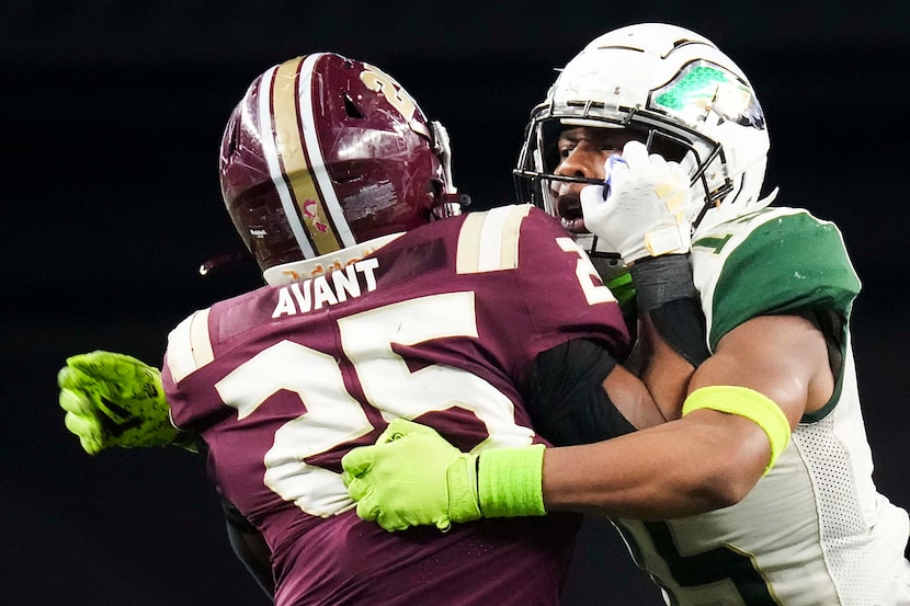 DeSoto defensive lineman Keylan Abrams (15) brings down Humble Summer Creek running back...