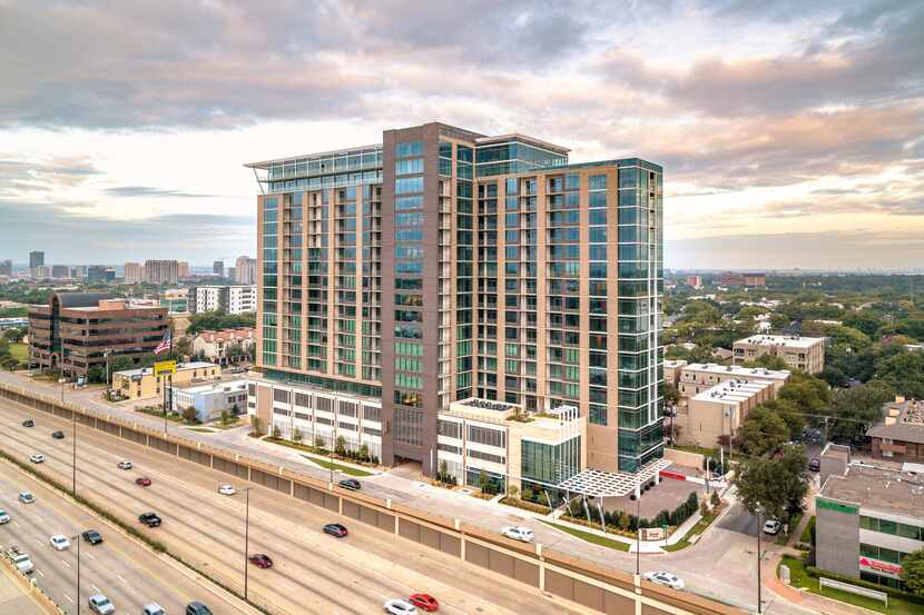 Nove at Knox is a new apartment tower on North Central Expressway just east of Highland Park.