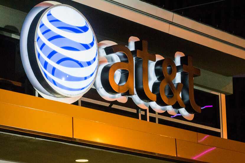 No se dio a conocer qué es lo que está causando la interrupción del servicio de AT&T y de...
