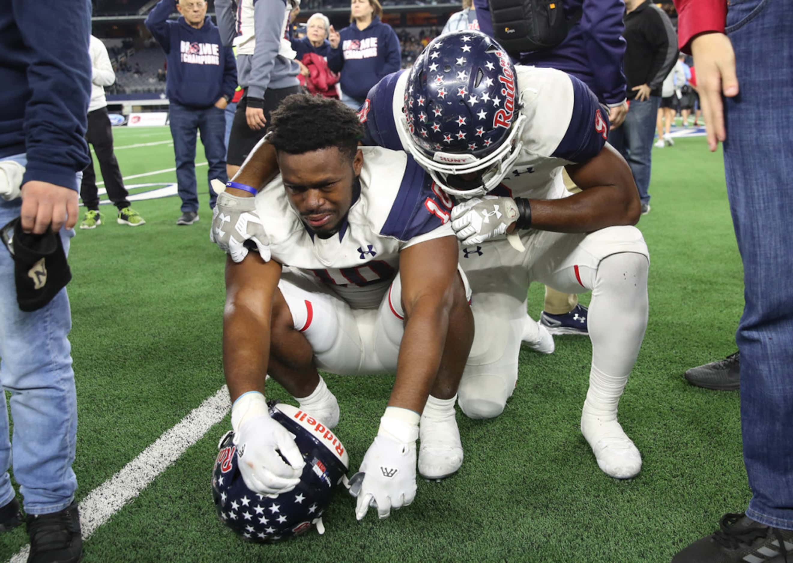 Denton Ryan reacts to losing a Class 5A Division I state championship game against Alvin...