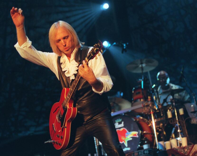 Tom Petty performs with the Heartbreakers at Starplex.