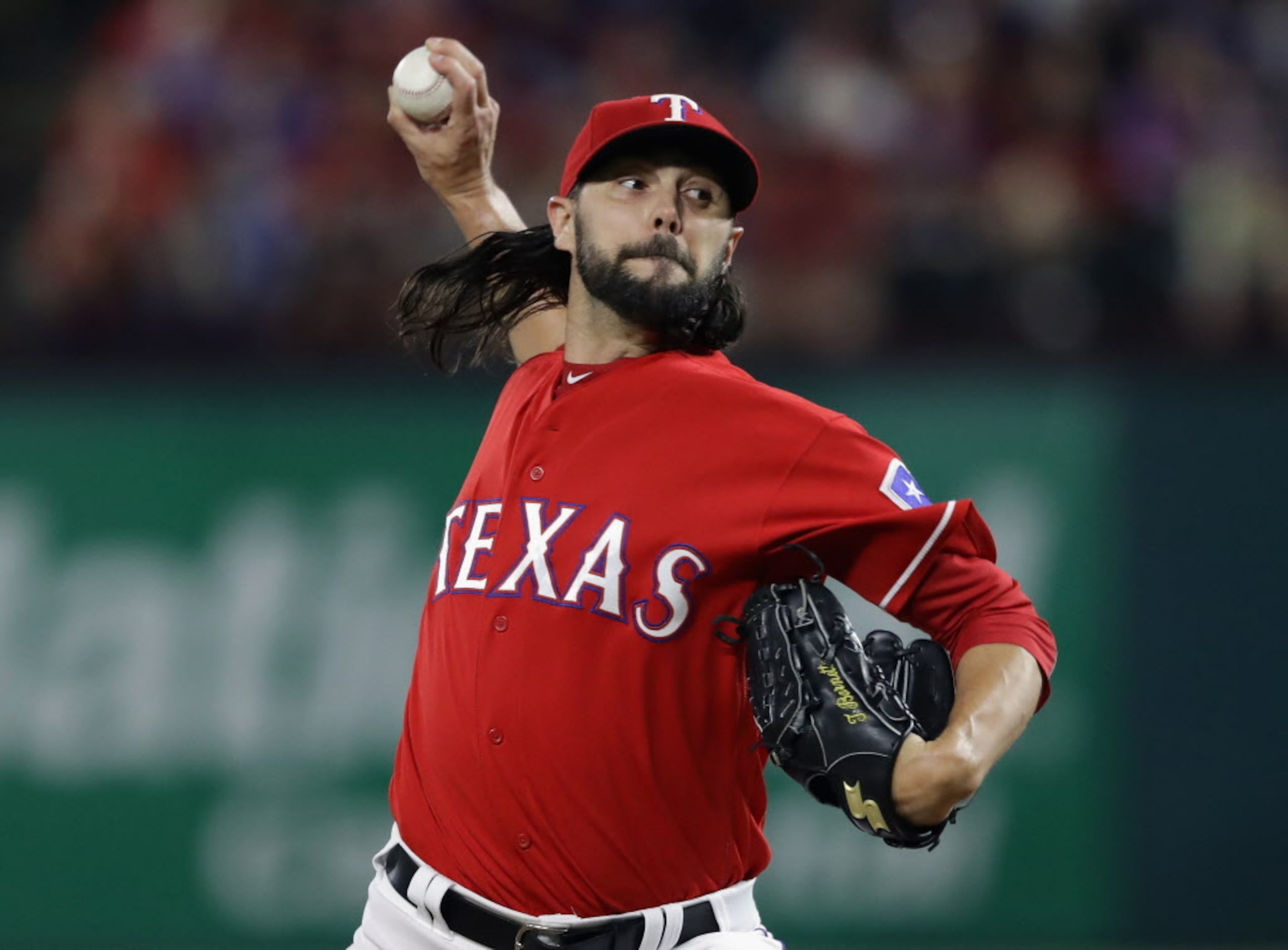 Q&A With Yakult Swallows Pitcher Tony Barnette!