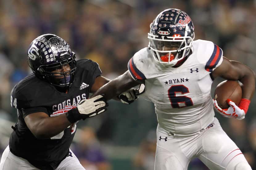 Denton Ryan linebacker Anthony Hill Jr. (6), committed to Texas A&M on Saturday. Now he...