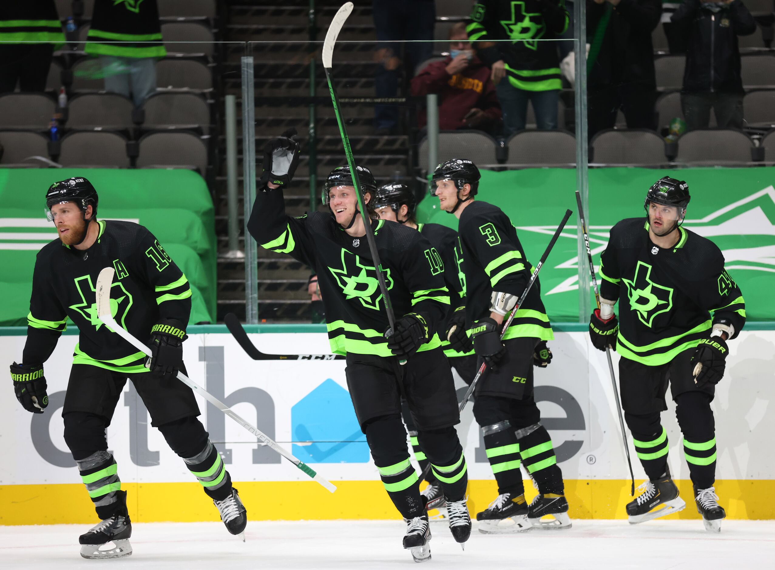 Dallas Stars Ty Dellandrea (10) celebrates after he scored a goal in a game against the...