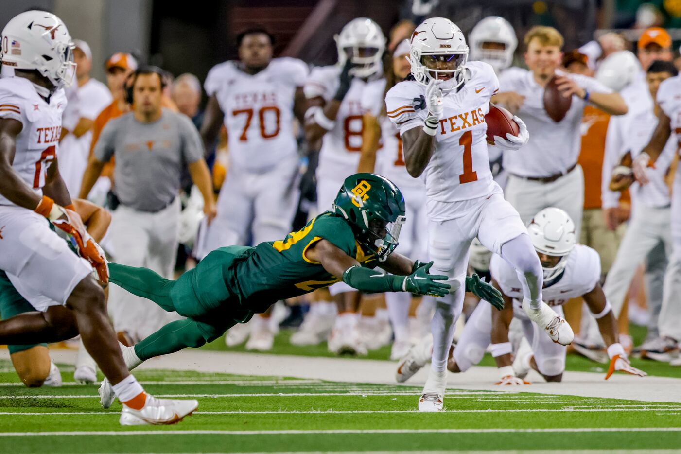 Texas Longhorns baseball: Horns overcome 26 walks in 3 games to take Baylor  series