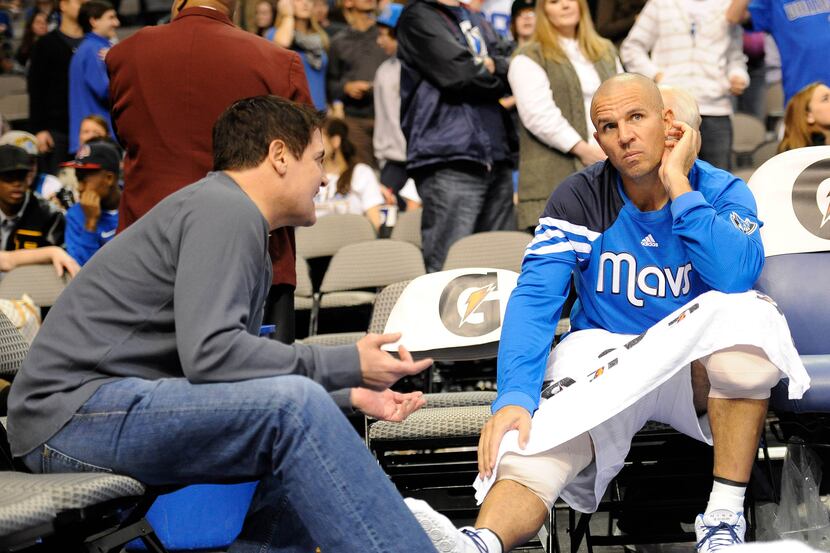 Dec 26, 2011; Dallas, TX, USA; Dallas Mavericks point guard Jason Kidd (2) listens to advice...