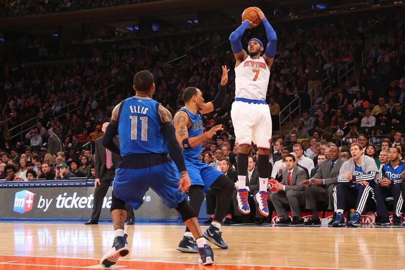 Feb 24, 2014; New York, NY, USA;  New York Knicks small forward Carmelo Anthony (7) shoots...