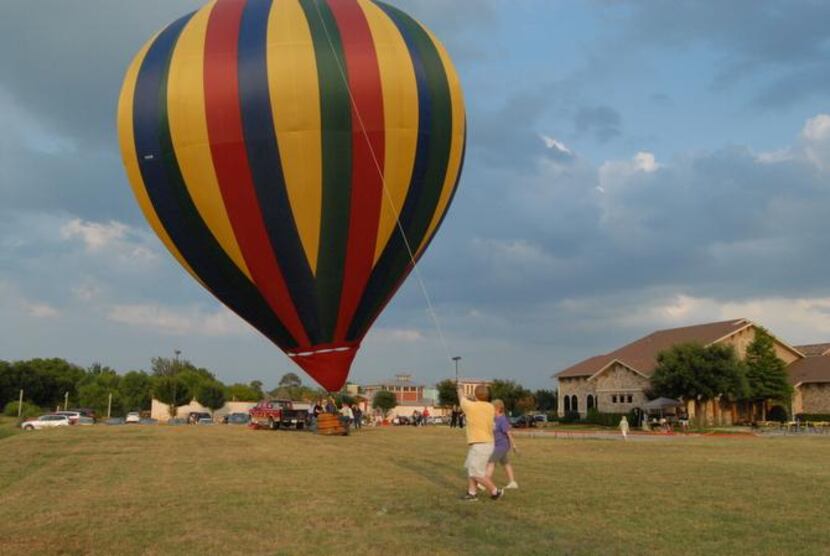 
Scott Rohn trying to keep balloon straight
