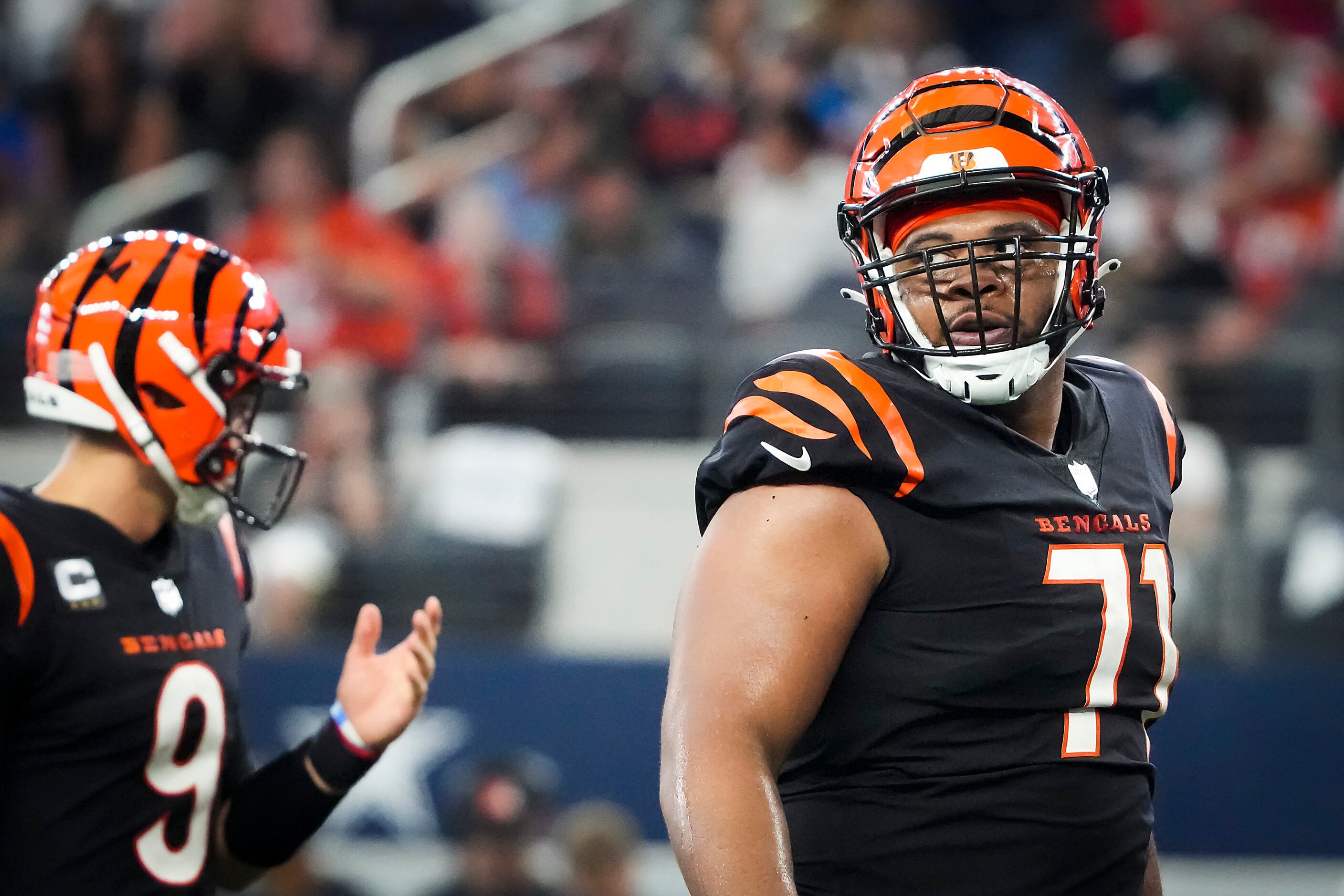 Cincinnati Bengals cornerback Tre Flowers (33) is seen during an NFL  football game against the Dallas Cowboys, Sunday, Sept. 18, 2022, in  Arlington, Texas. Dallas won 20-17. (AP Photo/Brandon Wade Stock Photo -  Alamy