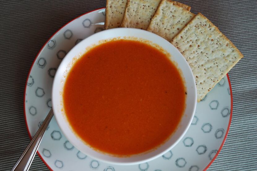 Simple Carrot and Tomato Soup 