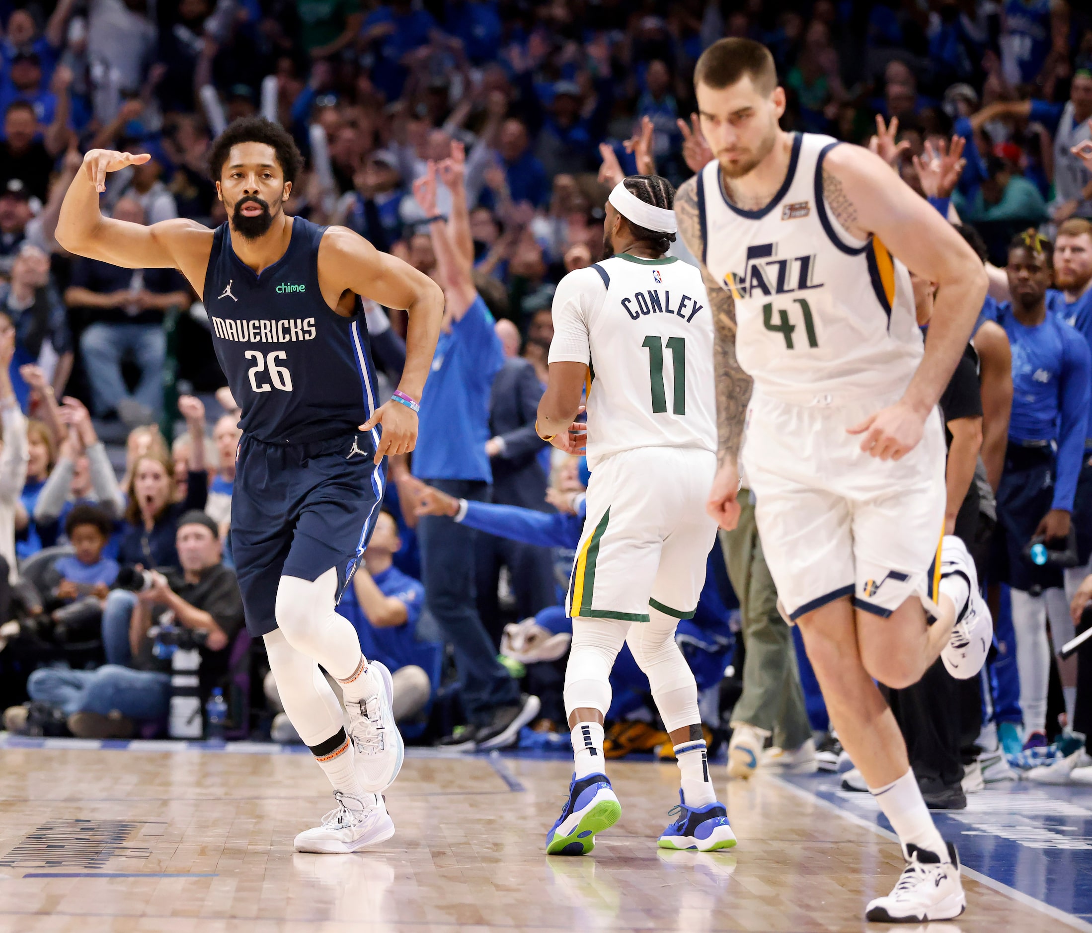 Dallas Mavericks guard Spencer Dinwiddie (26) reacts after a three-pointer over Utah Jazz...