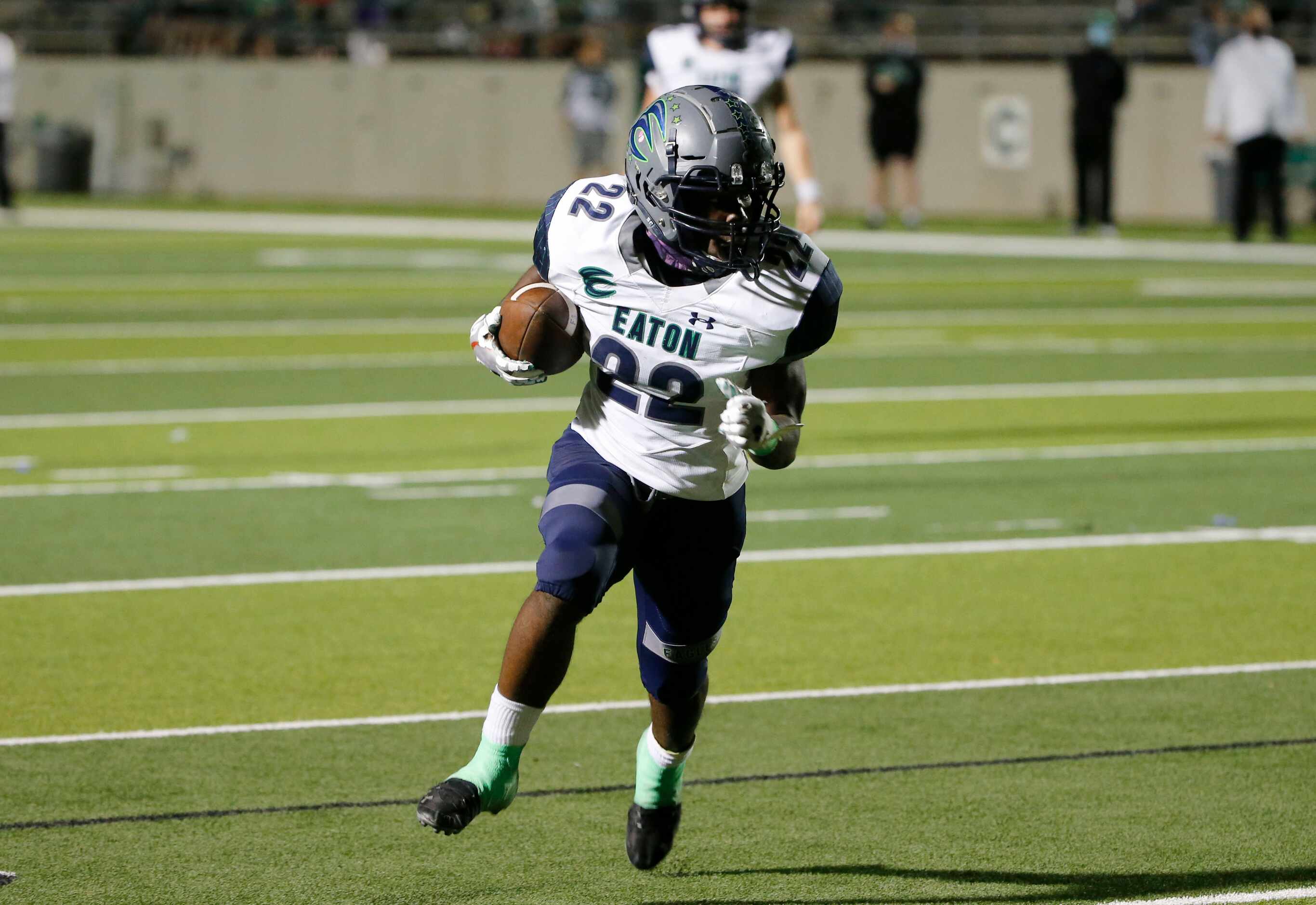 Northwest Eaton running back Jahbez Hawkins (22) runs after a reception as they played...