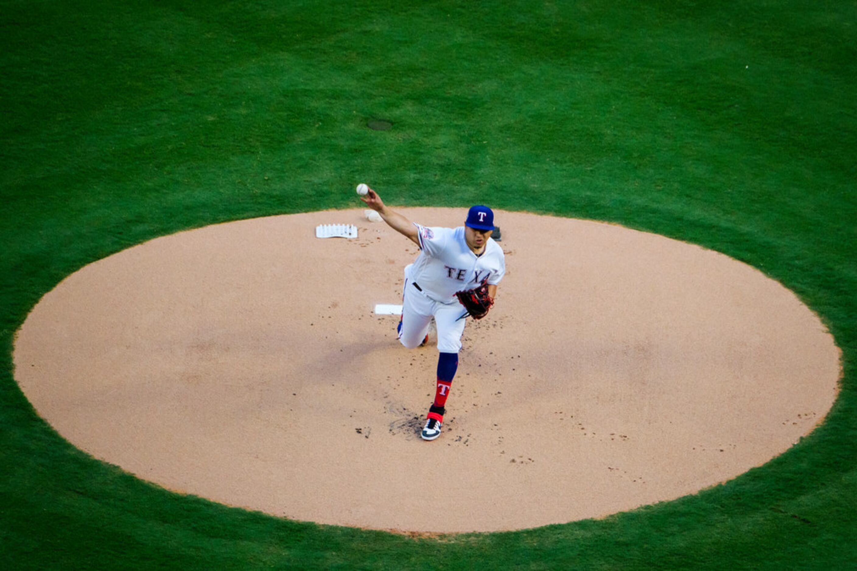 Texas Rangers pitcher Ariel Jurado pitches during the first inning against the Tampa Bay...