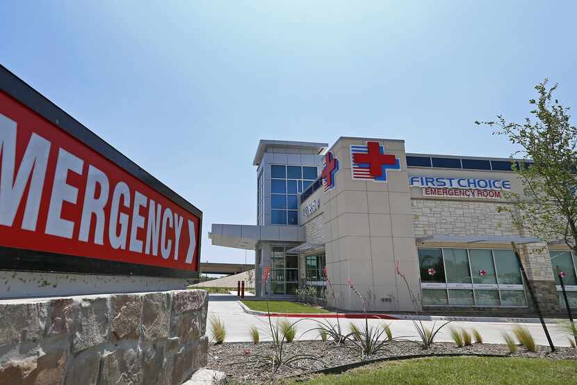 BCBS de Texas cobrará el 100% de los cargos en las salas de emergencia de alto costo si...