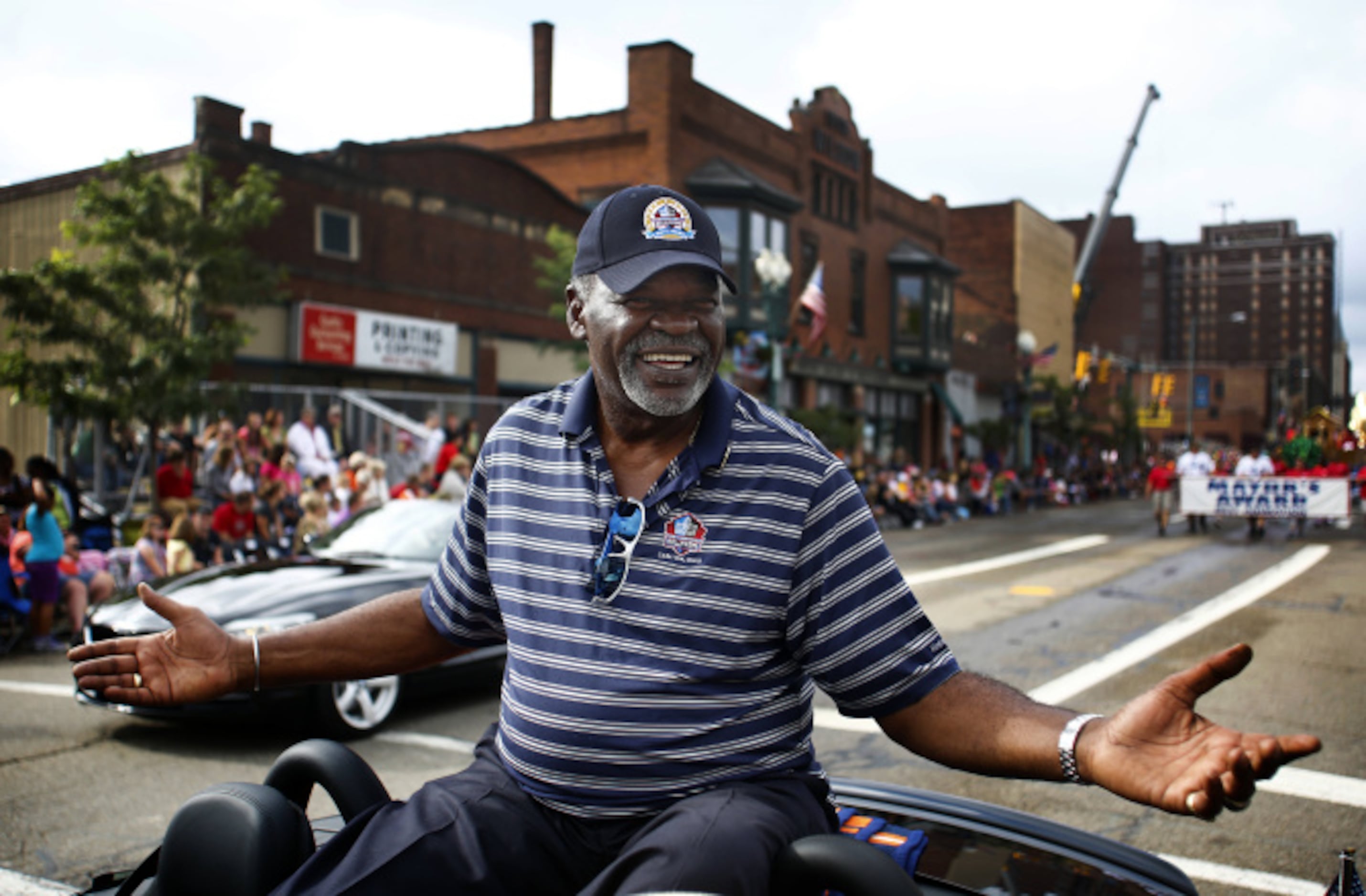 Rayfield Wright, a Hall of Fame Lineman for the Dallas Cowboys, Passes Away  at 76