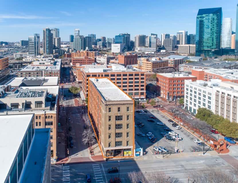 Built in 1905, the 6-story Purse Building on Elm Street in downtown Dallas is for sale.
