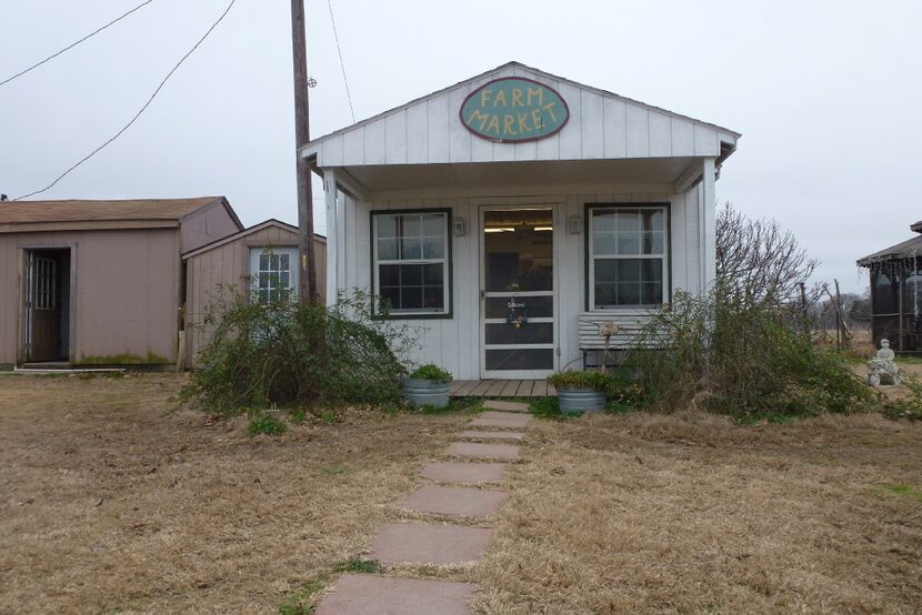 Full Quiver Farms farm store in Kemp. The building to the left is the cheese room. 