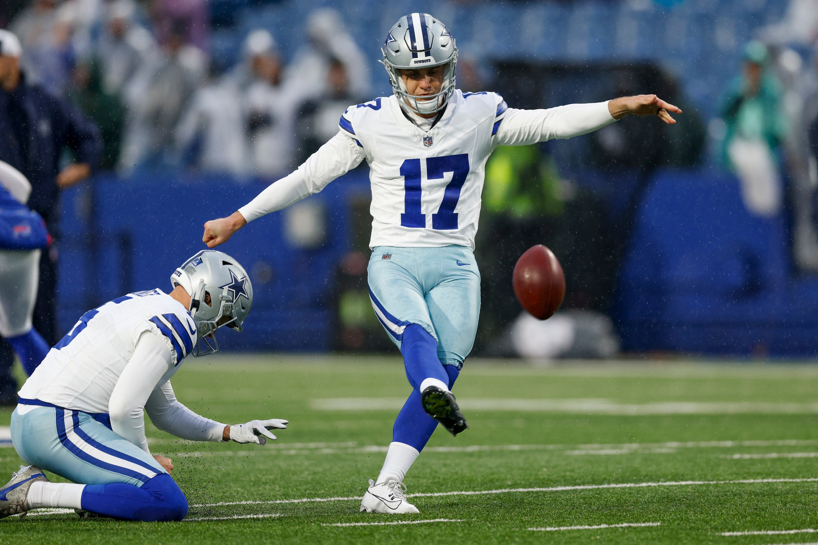 Dallas Cowboys place kicker Brandon Aubrey (17) kicks a field goal during warmups before an...