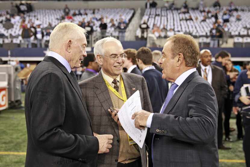 Dallas Cowboys owner Jerry Jones (left), Cowboys radio announcer Brad Sham (center) and NBC...
