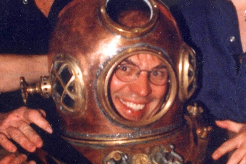 Steve Blow donned an antique diving suit -- and tested it out in a pool under supervision of...