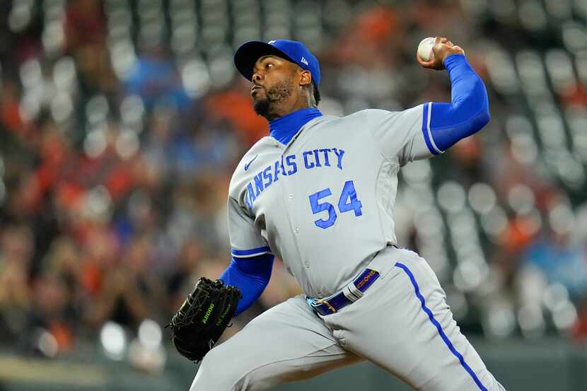 Kansas City Royals relief pitcher Aroldis Chapman throws a pitch to the Baltimore Orioles...