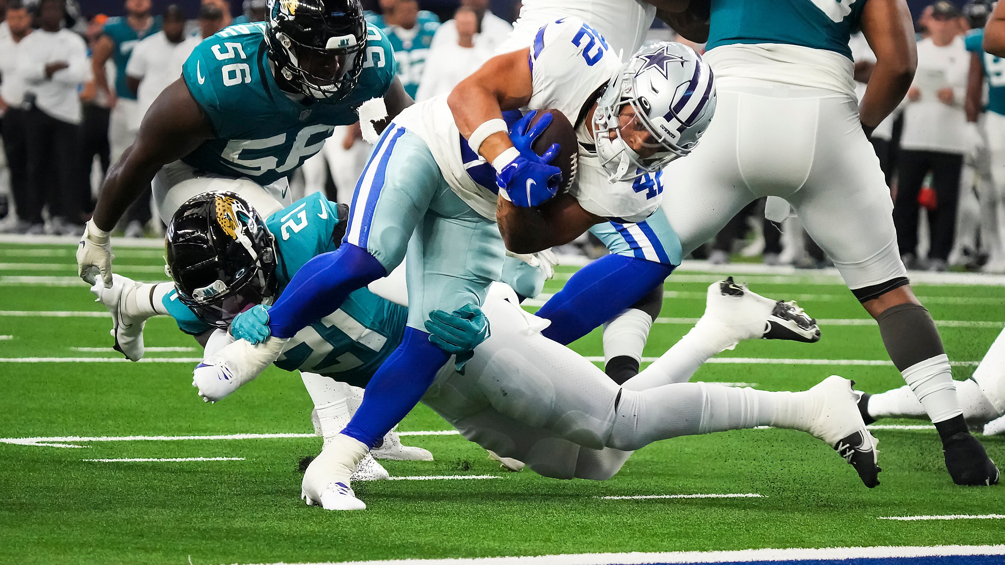 Cowboys lose preseason game versus Jaguars 28-23, Deuce Vaughn shines -  Blogging The Boys