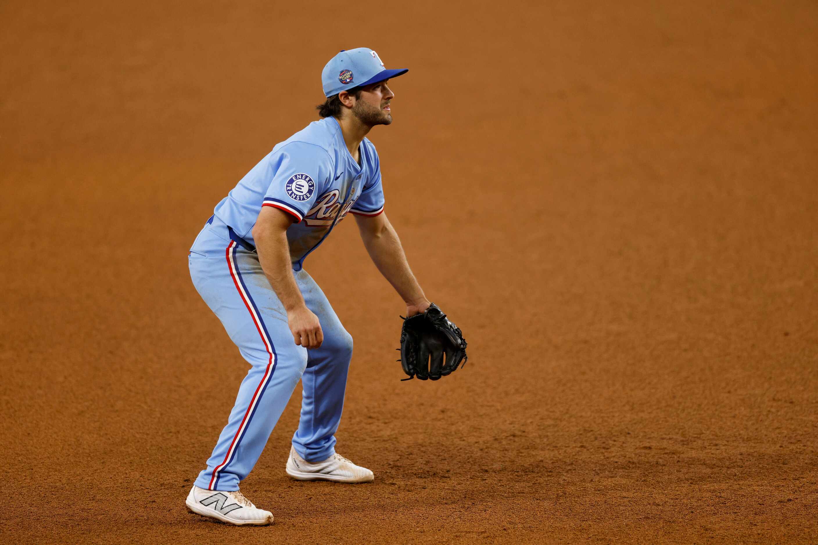 Texas Rangers third baseman Josh Smith (8) waits for a pitch during the eight inning against...