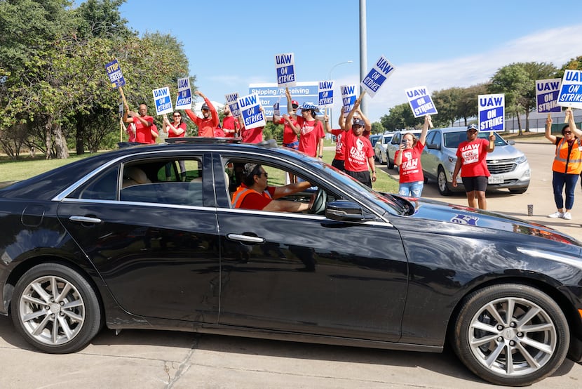 Affetcs of UAW strike delaying repair businesses on getting car supplies