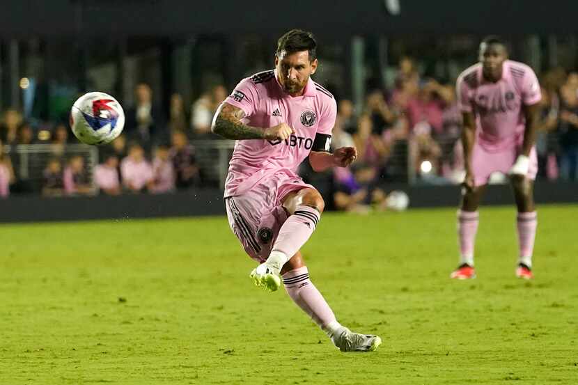 Inter Miami forward Lionel Messi takes a free kick during the first half of a Leagues Cup...
