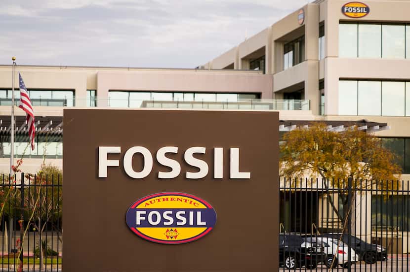 Fossil is looking to sublease more than 200,000 square feet in its headquarters in Richardson.