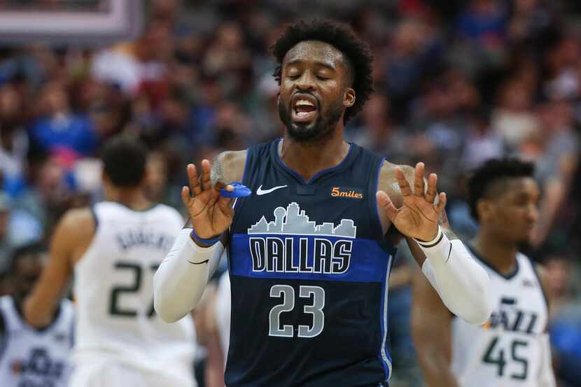 Mavericks guard/forward Wesley Matthews (23) reacts to a referee's call during the second...