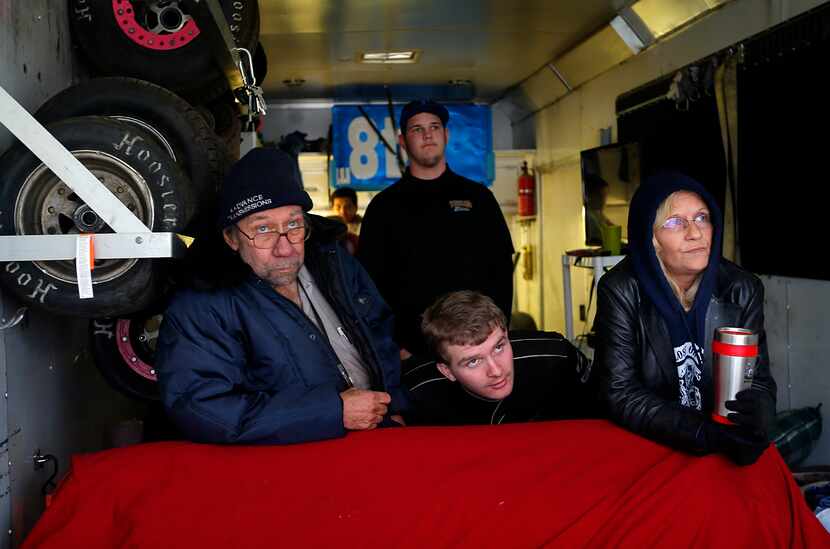 Mac McKelvy (left), grandson Marshal McKelvy of Kennedale (center), Sandra O'Neil of...