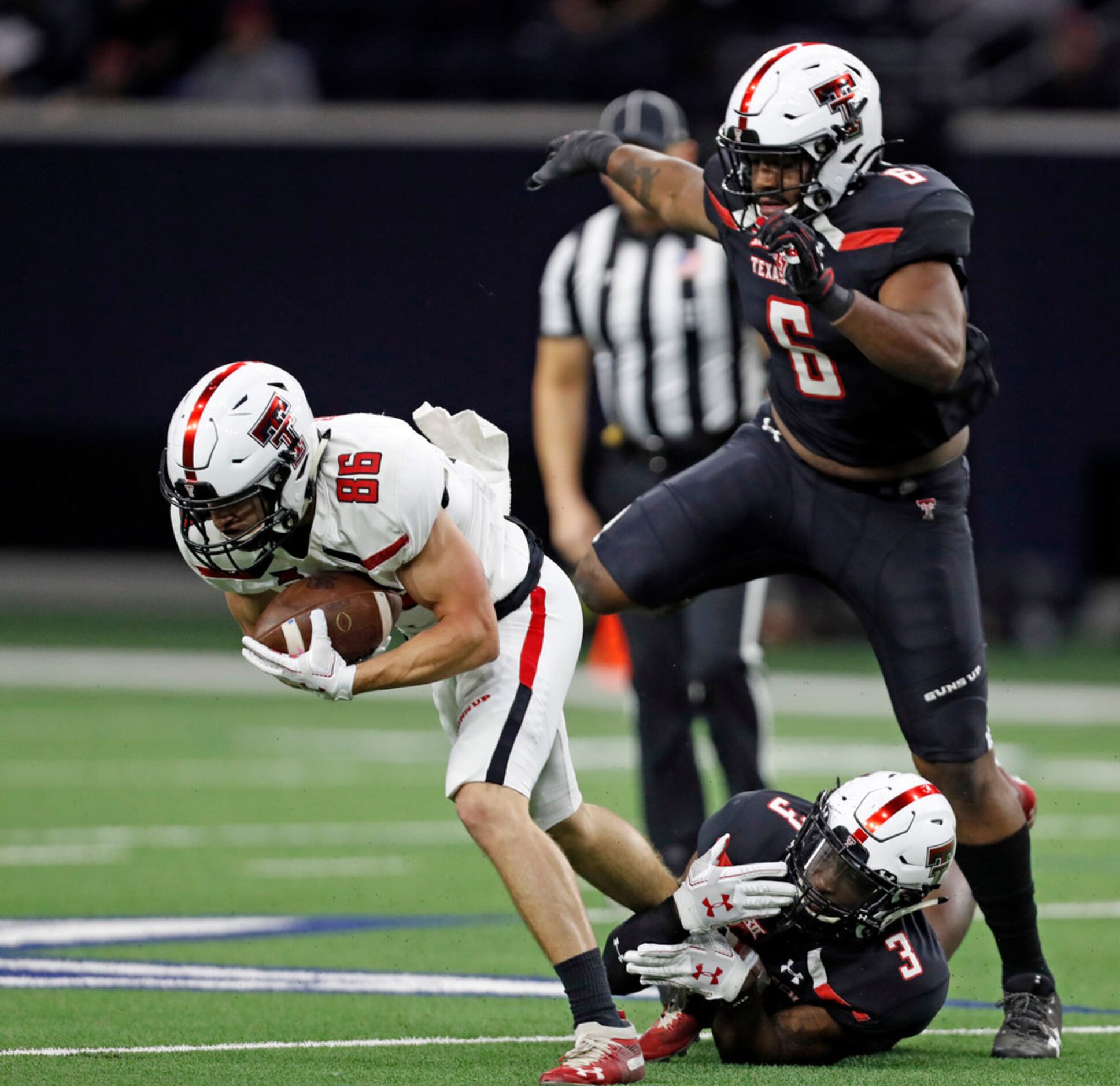 NFL Draft Profile: Dawson Deaton, Offensive Center, Texas Tech Red