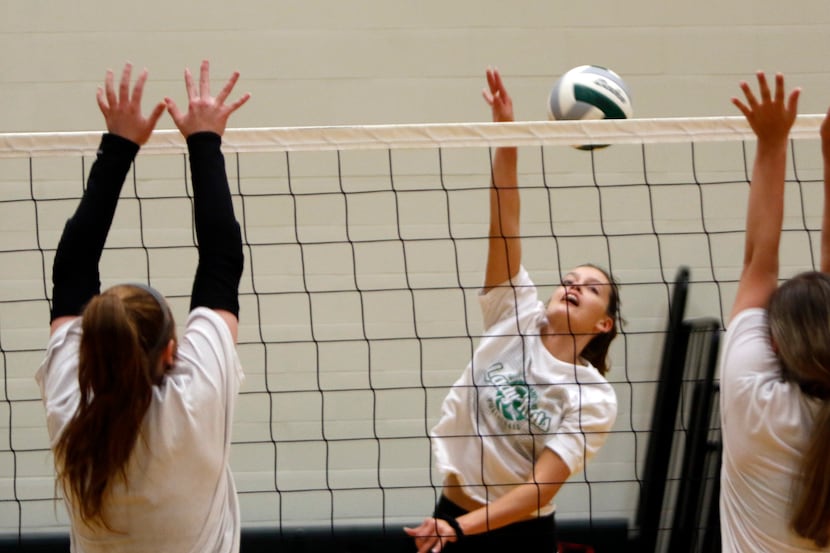 Kennedale's Bryley Steinhilber hits a shot during practice on August 03, 2020. Kennedale has...