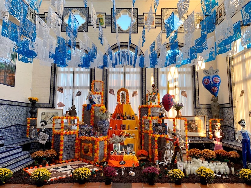 El altar en el Instituto Cultural Mexicano de Washington D.C.