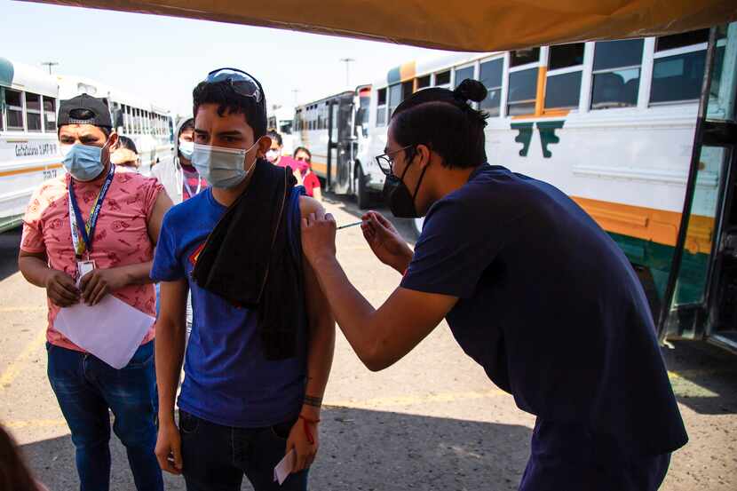 La ciudad de Tijuana arrancó el 17 de junio con una campaña de vacunación masiva con las...