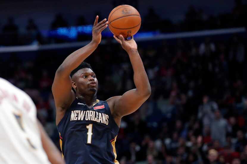 New Orleans Pelicans forward Zion Williamson (1) shoots in the second half of an NBA...