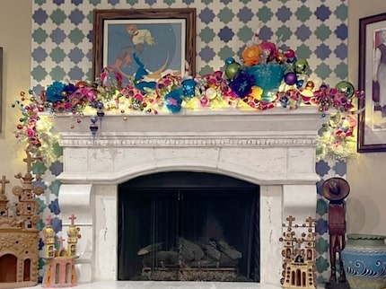 Holiday mantel