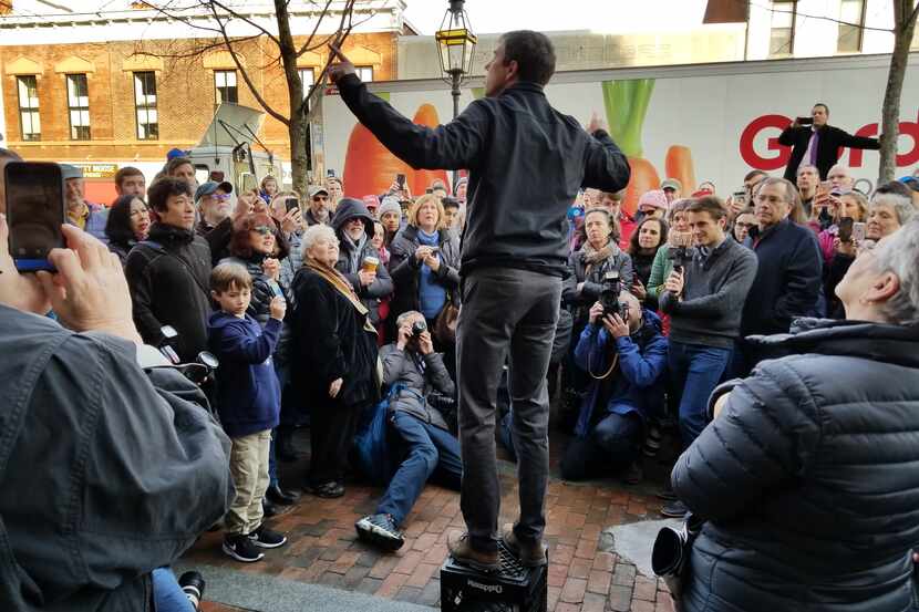 Democrat Beto O'Rourke spoke to an overflow crowd Thursday outside Popovers on the Square in...